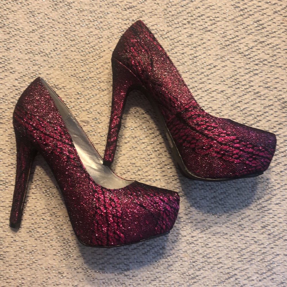 Shoes - Picture 3 of 5